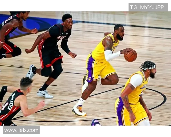 NBA总决赛湖人与热火第五场激战精彩文字直播全程回顾与分析